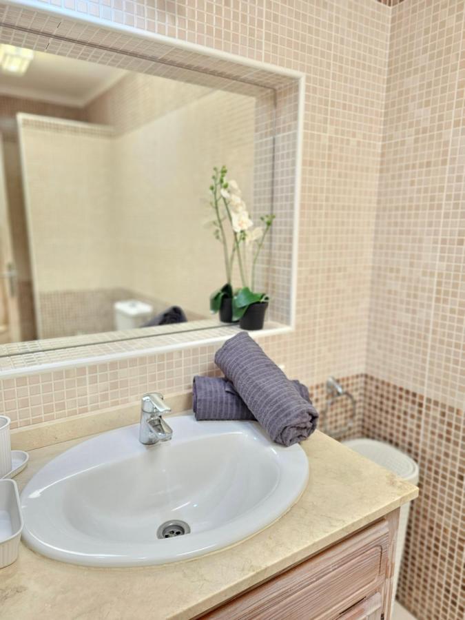 Holidays Beach & Pool ,Aircond , Las Americas أرونا المظهر الخارجي الصورة